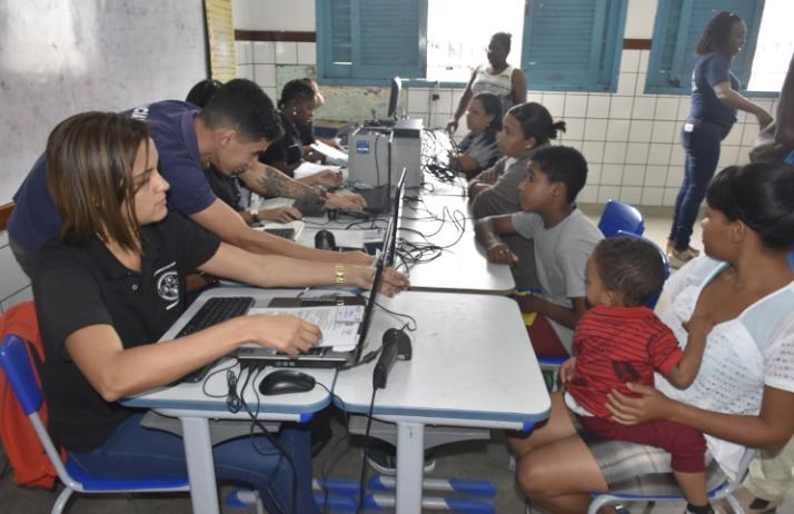 Camacã: Centenas de Pessoas são beneficiadas com a Caravana da Justiça Social

